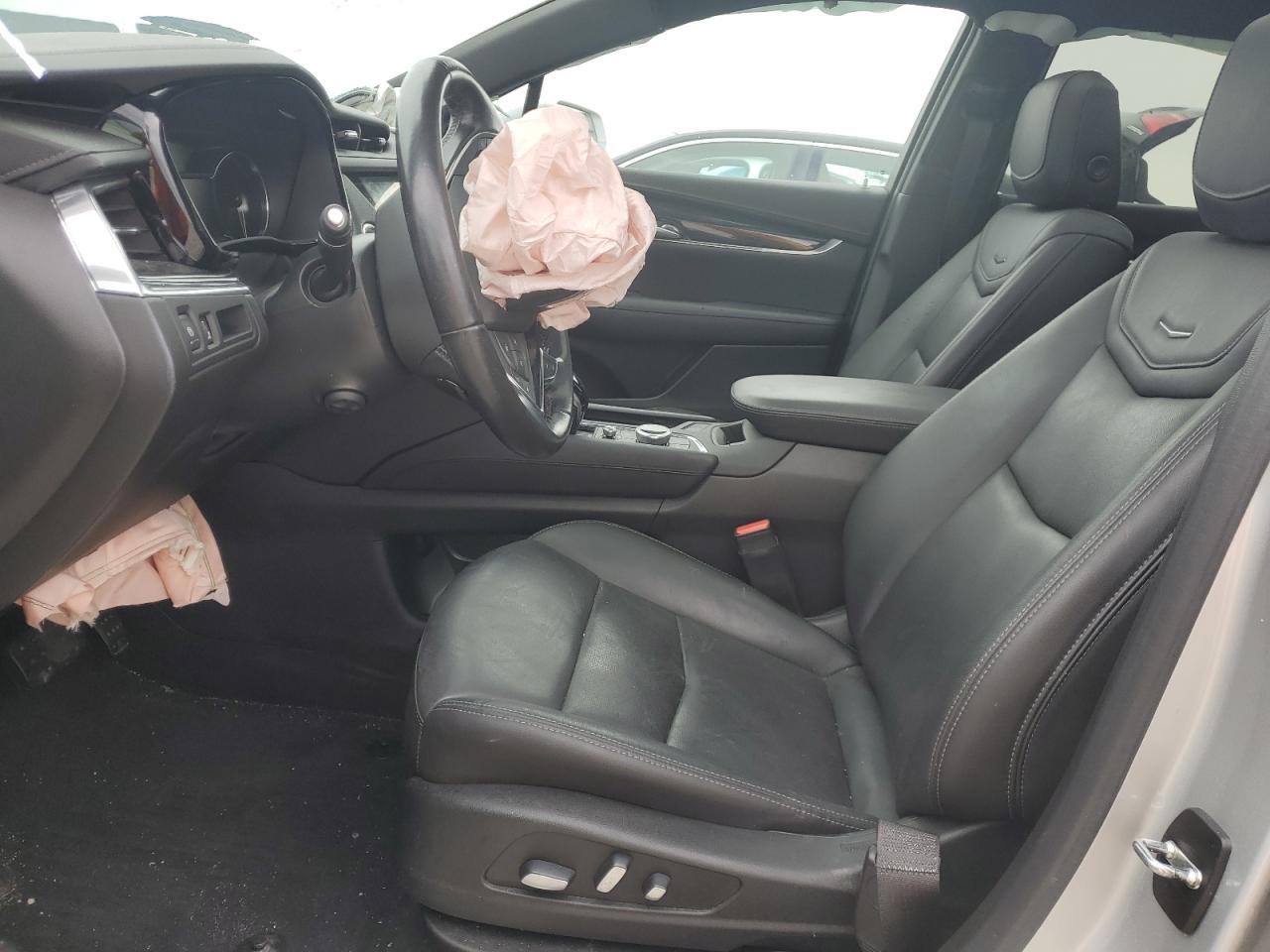 2020 Cadillac Xt5 Premium Luxury VIN: 1GYKNDRS4LZ143663 Lot: 55909875