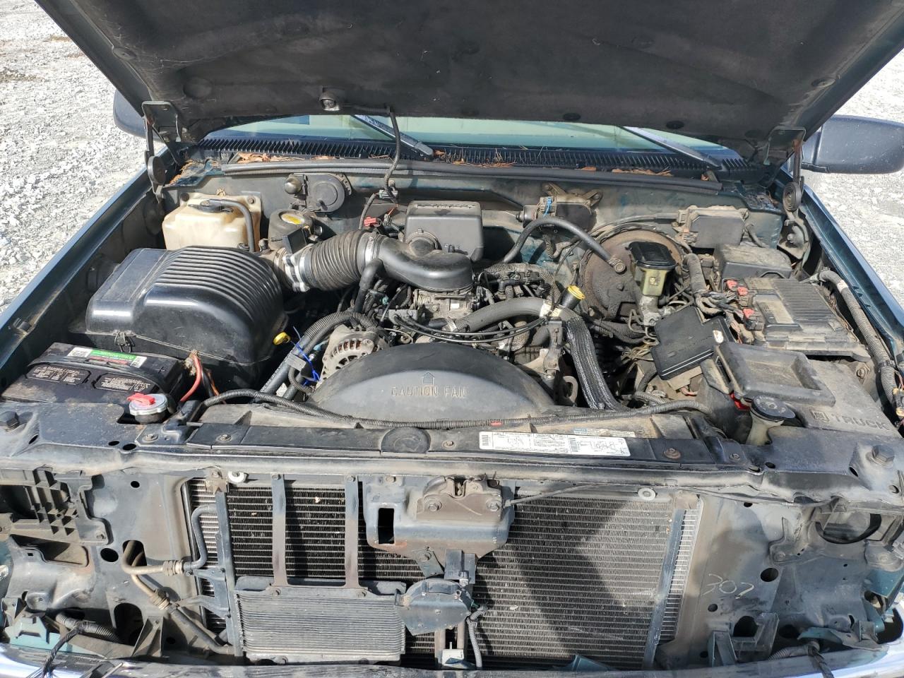1996 Chevrolet Gmt-400 K1500 VIN: 1GCEK19R2TE143112 Lot: 56987785