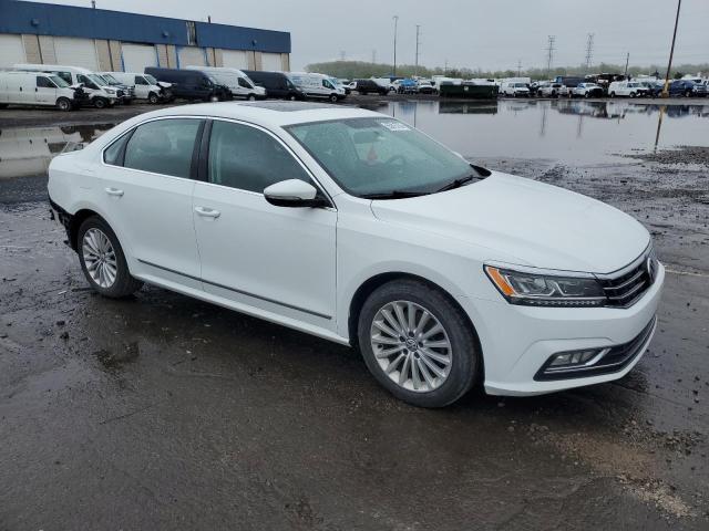  VOLKSWAGEN PASSAT 2017 Белый