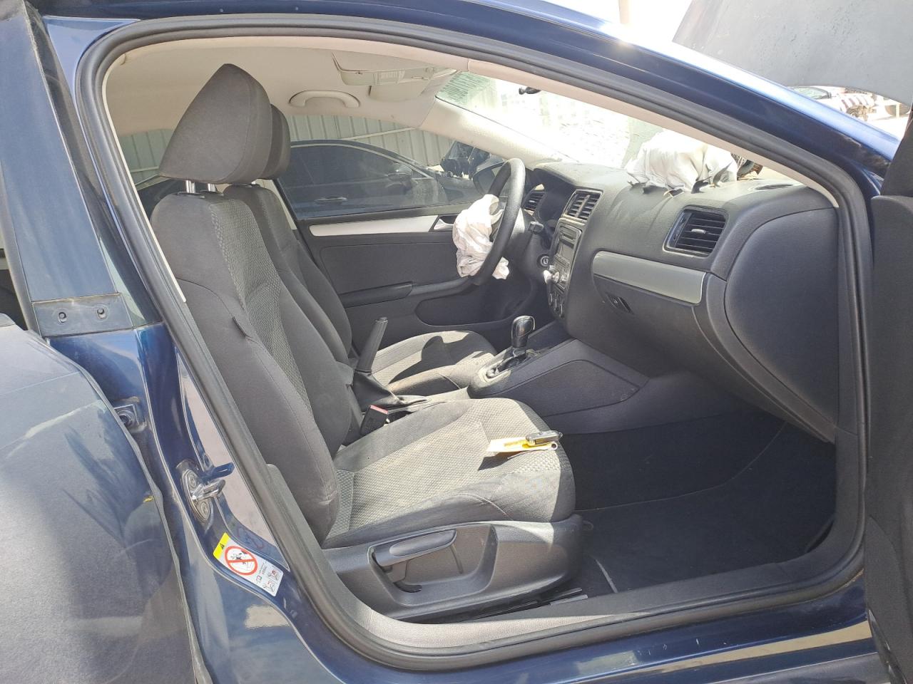 WVWRV116XCM144945 - 2012 Volkswagen JETTA - #undefined