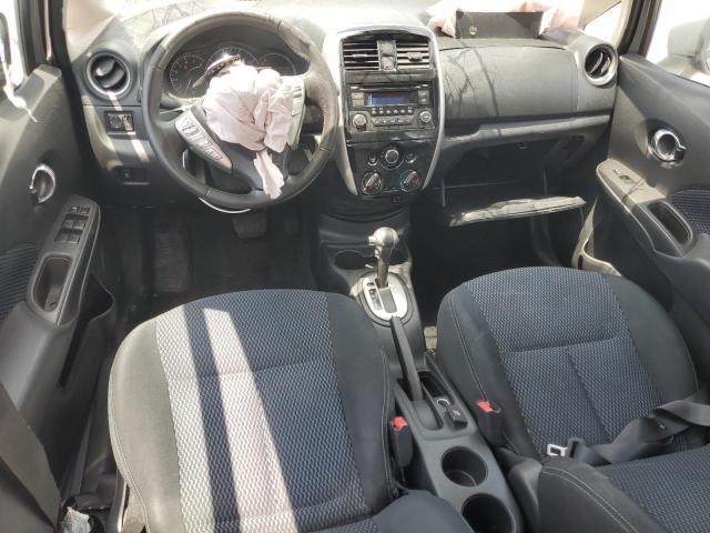  NISSAN VERSA 2015 Серебристый