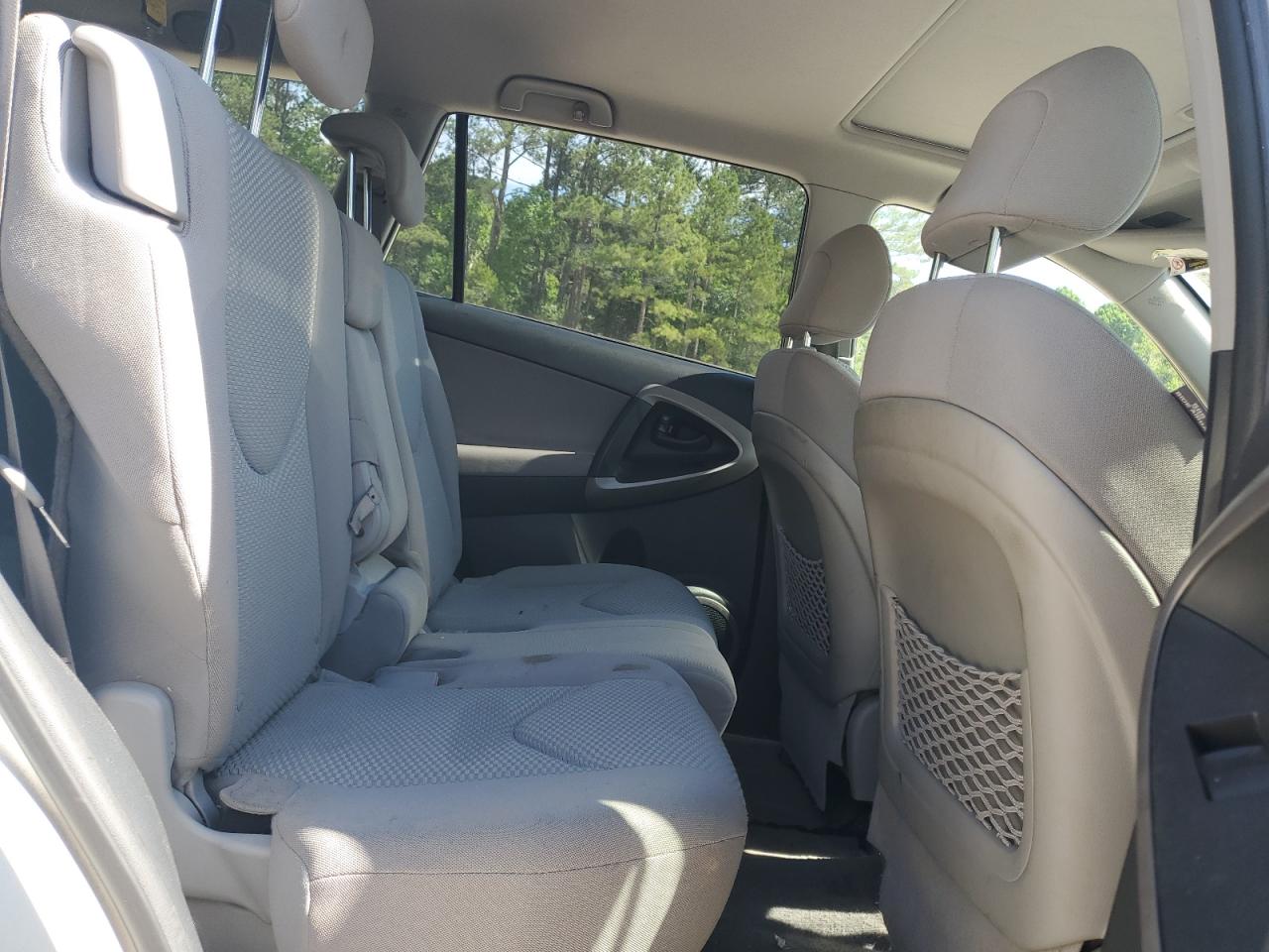 2007 Toyota Rav4 Limited VIN: JTMBD31V775115202 Lot: 57688425