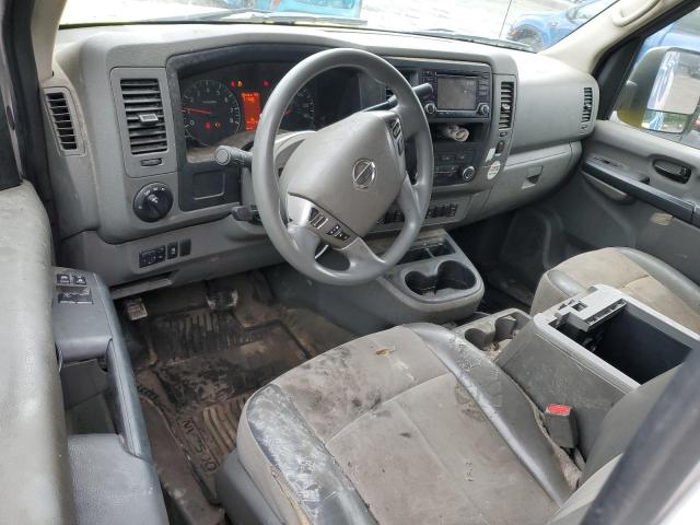  NISSAN NV 2018 Biały
