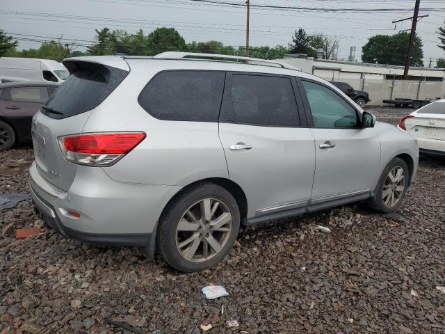  NISSAN PATHFINDER 2016 Srebrny