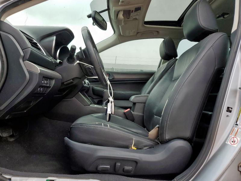  SUBARU LEGACY 2016 Сріблястий