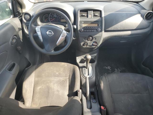  NISSAN VERSA 2015 Srebrny