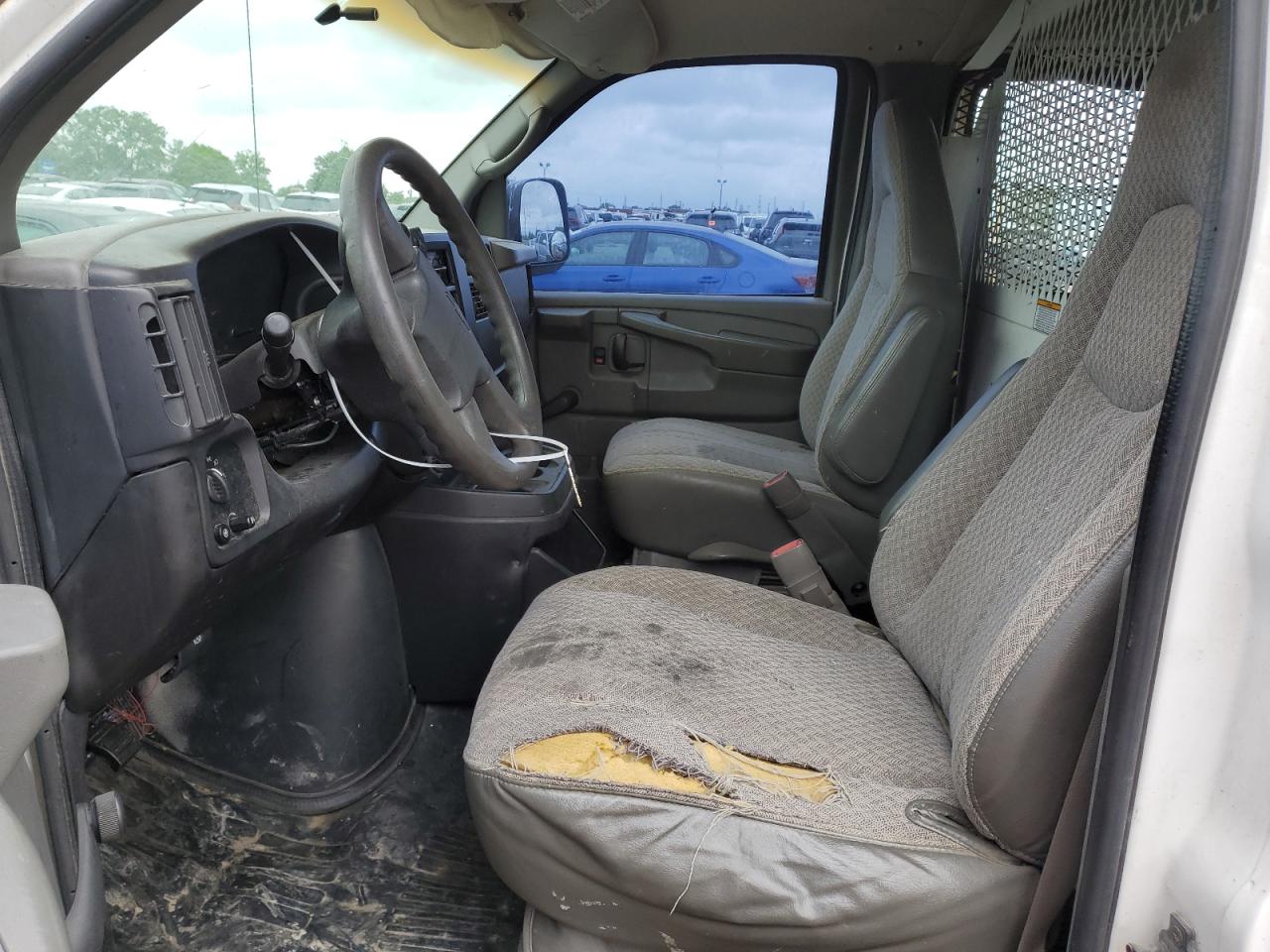 2004 Chevrolet Express G3500 VIN: 1GCHG35UX4115858 Lot: 57835565