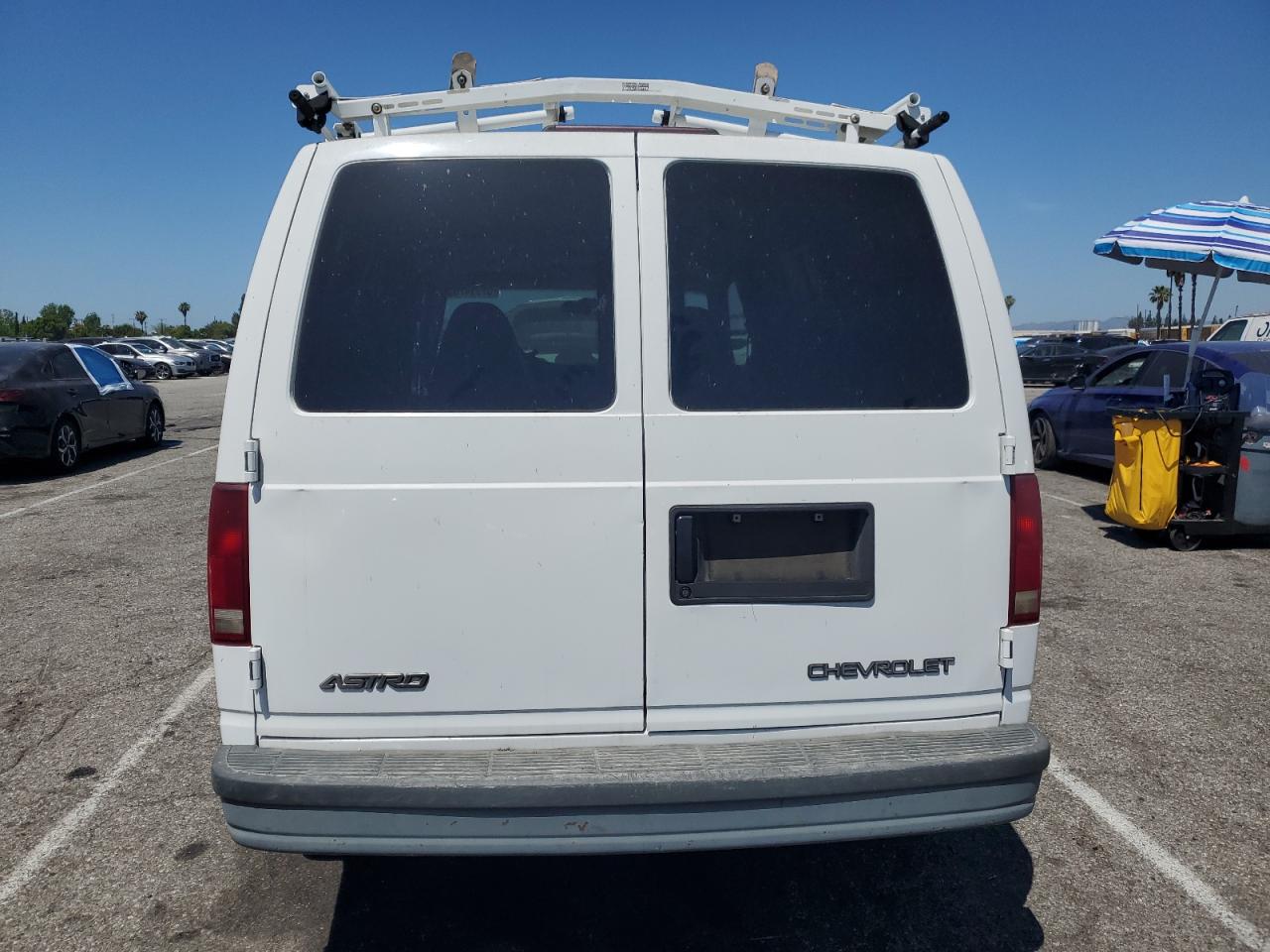 2005 Chevrolet Astro VIN: 1GCDM19X45B102070 Lot: 57914785