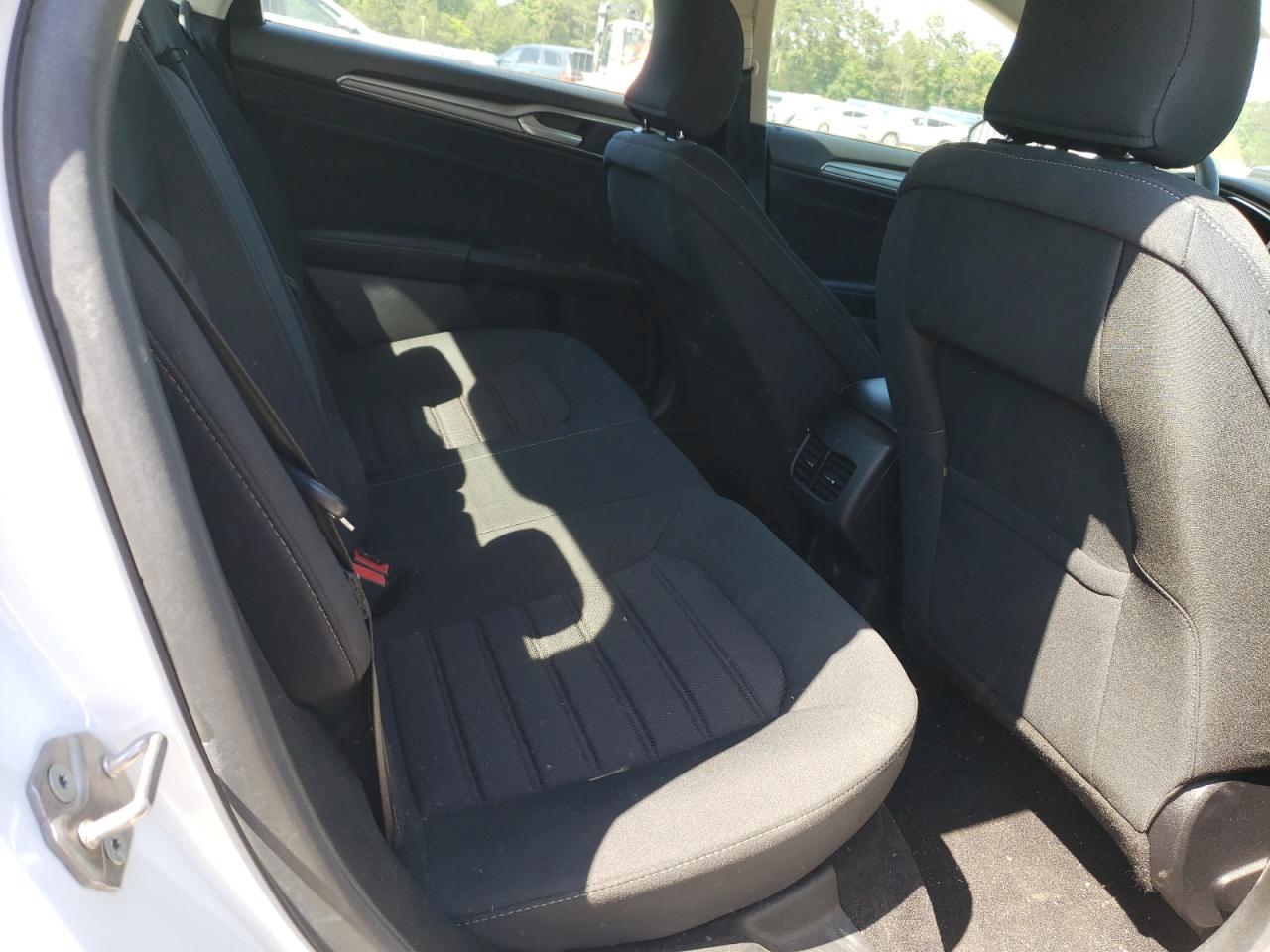 2019 Ford Fusion Se VIN: 3FA6P0LU8KR263995 Lot: 54039595