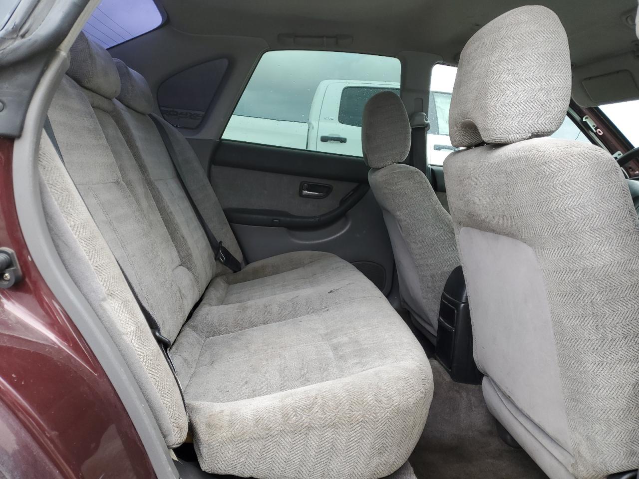 2000 Subaru Legacy L VIN: 4S3BE6350Y6211714 Lot: 55983585