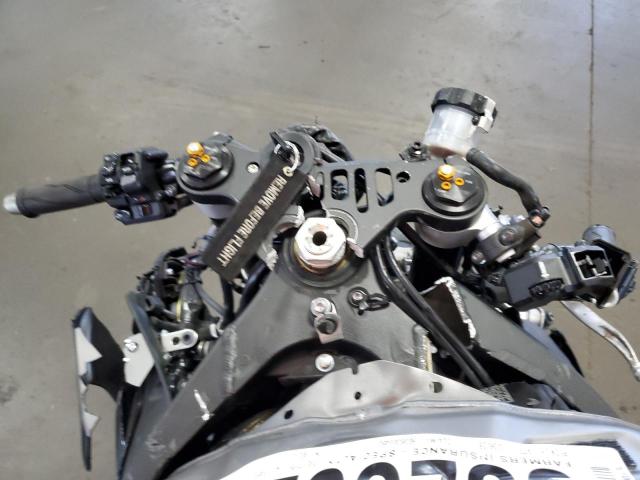 2016 YAMAHA YZFR1   