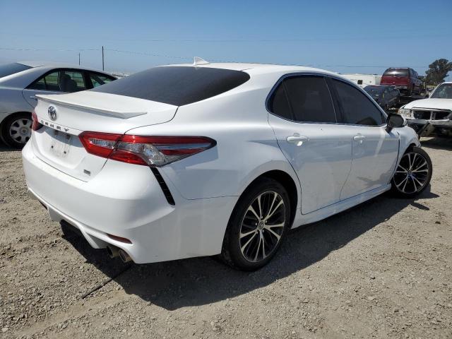  TOYOTA CAMRY 2019 Белый