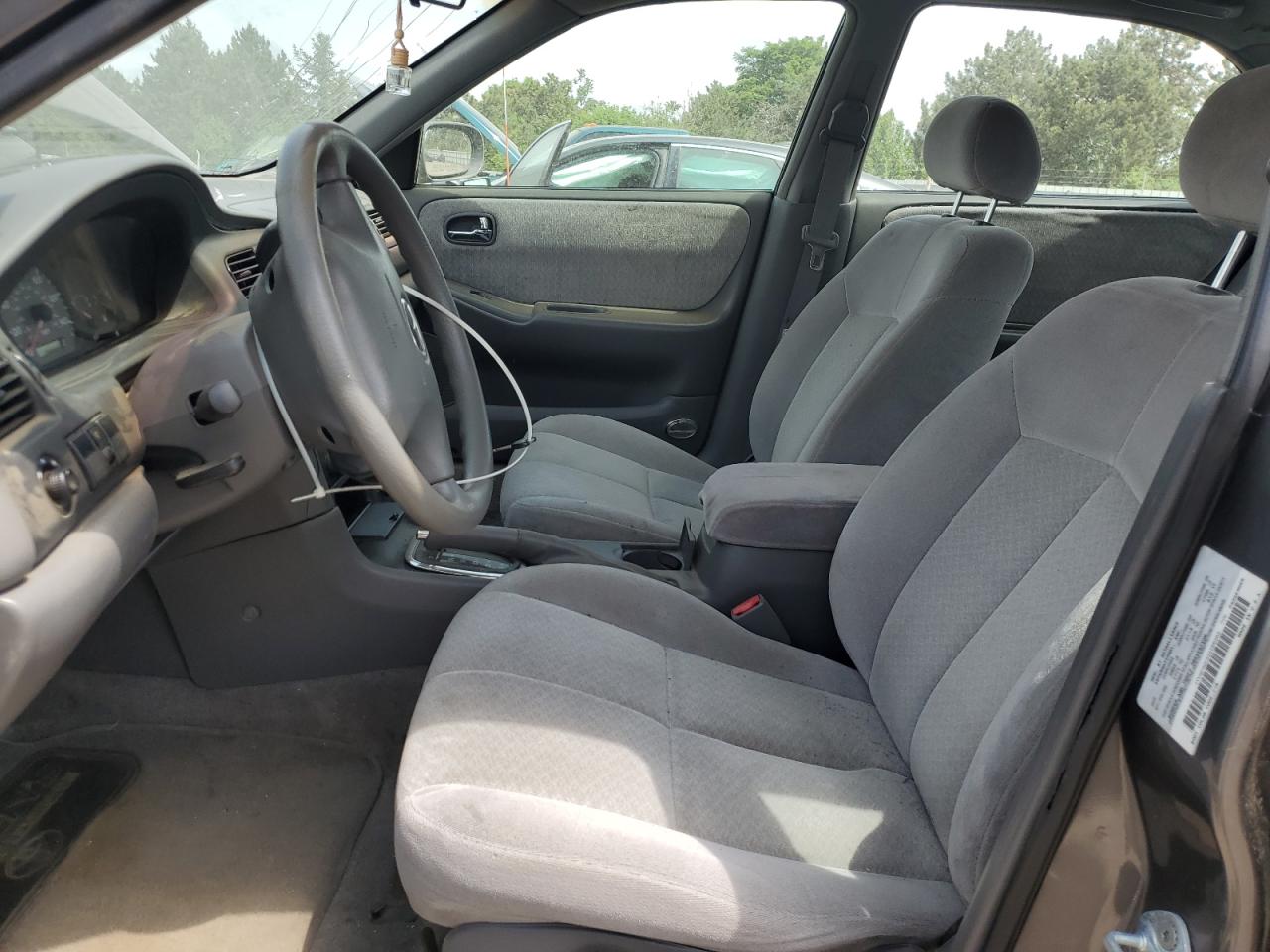 2002 Mazda 626 Lx VIN: 1YVGF22C525299565 Lot: 56692795