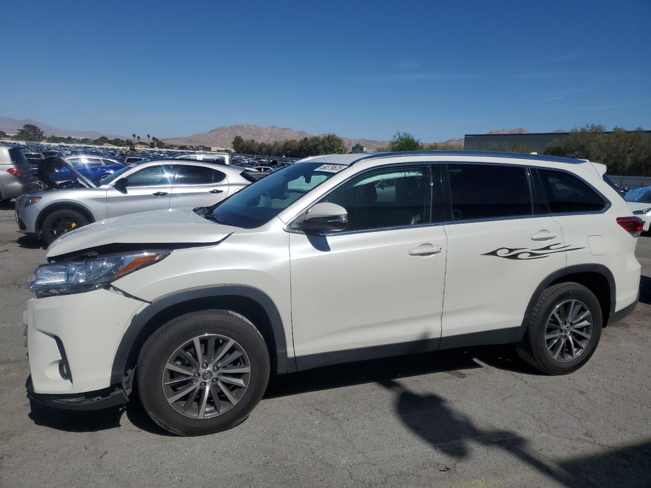 2019 Toyota Highlander Se იყიდება Las Vegas-ში, NV - Front End