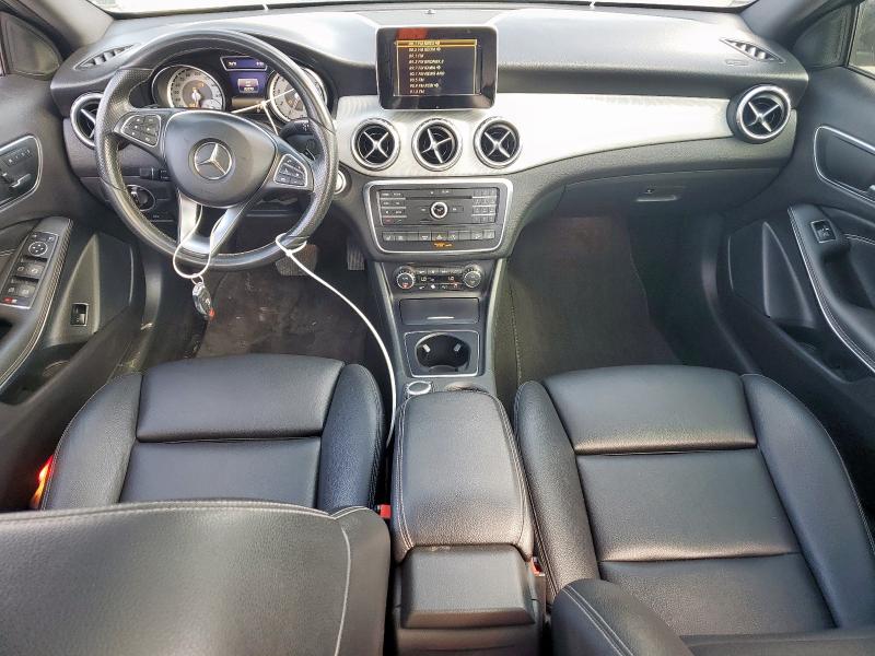 Parquets MERCEDES-BENZ GLA-CLASS 2016 Czarny