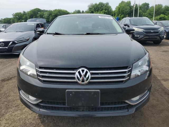 Sedans VOLKSWAGEN PASSAT 2015 Czarny