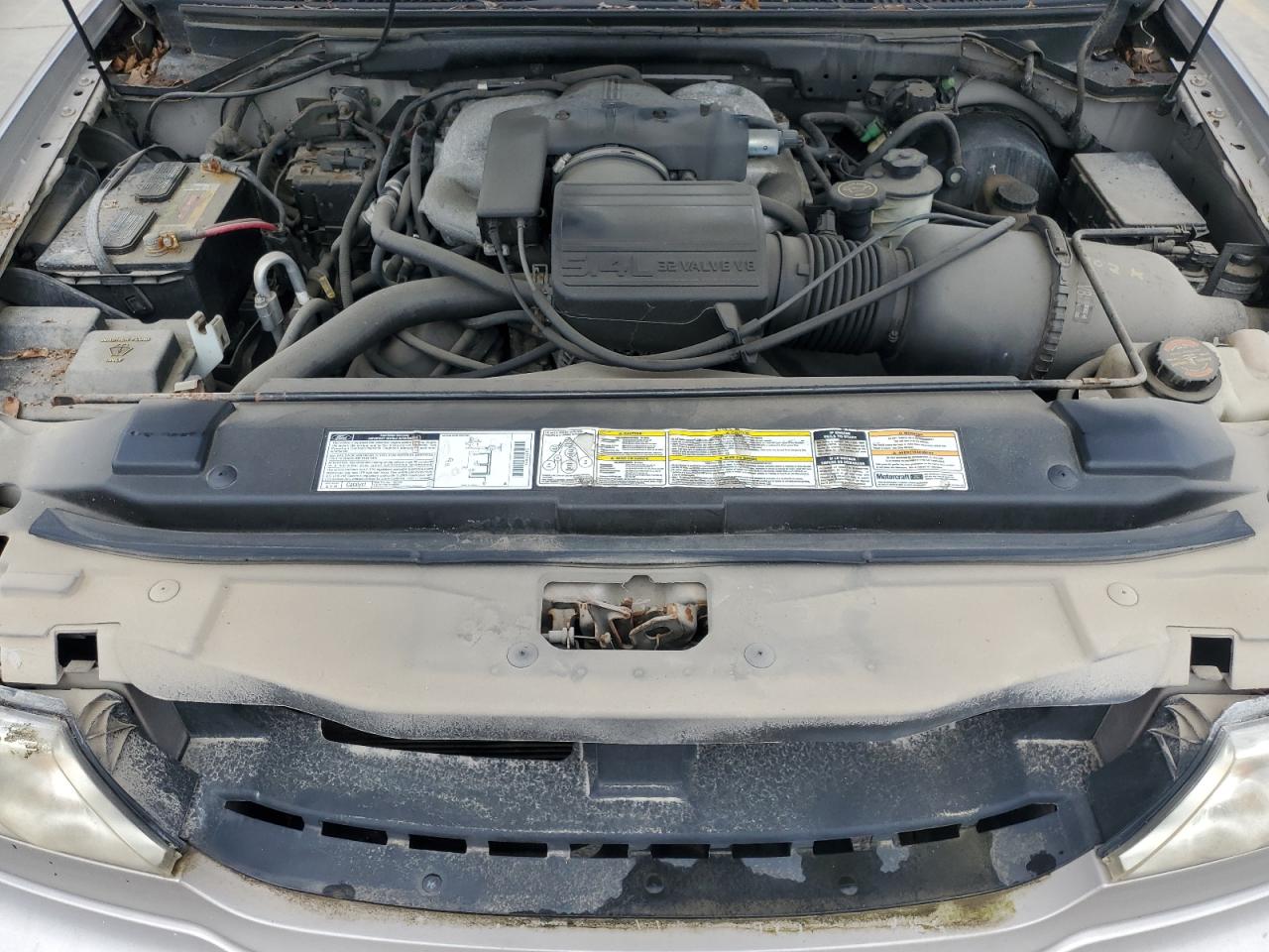 2000 Lincoln Navigator VIN: 5LMFU28A6YLJ24025 Lot: 56555095