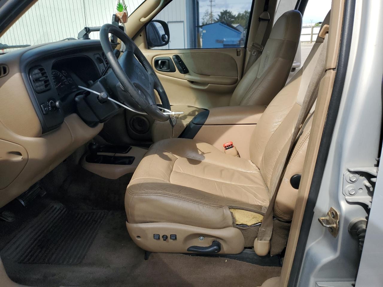 1998 Dodge Durango VIN: 1B4HS28Y5WF166228 Lot: 57297205