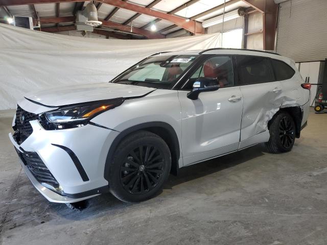 TOYOTA HIGHLANDER 2024