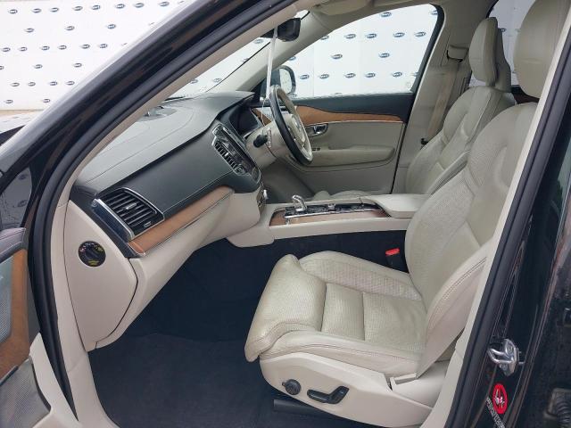 2016 VOLVO XC90 T8 IN
