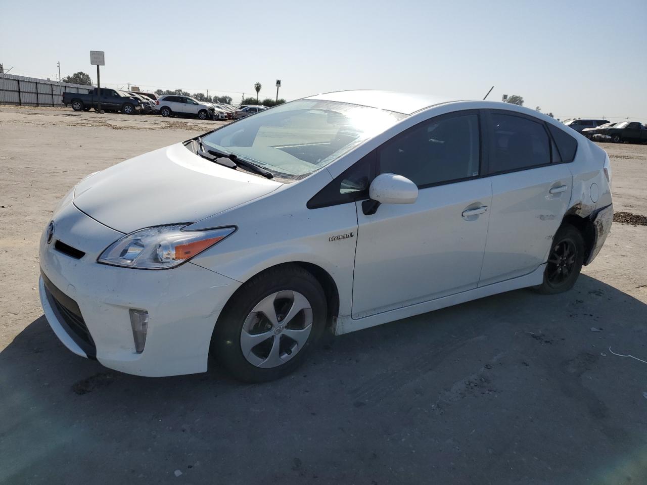 2015 Toyota Prius продається в Fresno, CA - Side