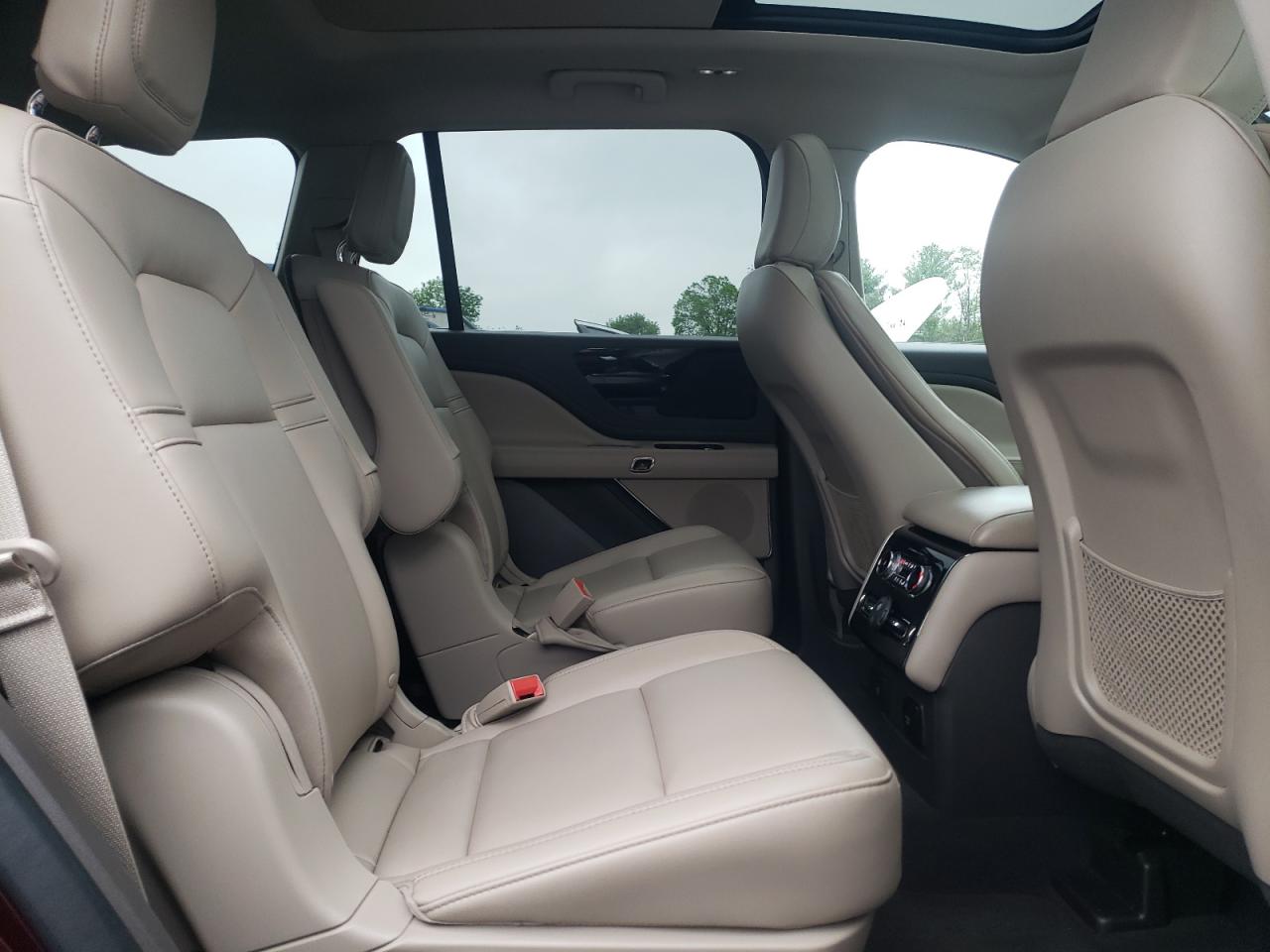2022 Lincoln Aviator VIN: 5LM5J6XC4NGL19480 Lot: 56587075
