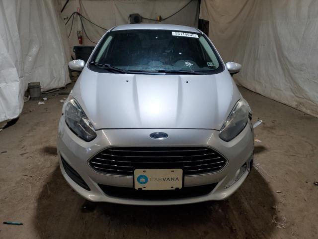 Sedans FORD FIESTA 2017 Silver