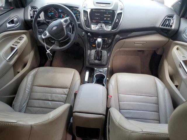 Паркетники FORD ESCAPE 2015 Білий