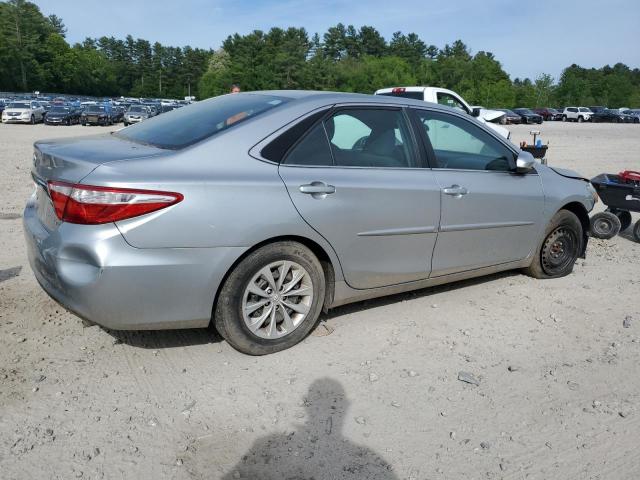  TOYOTA CAMRY 2016 Серебристый