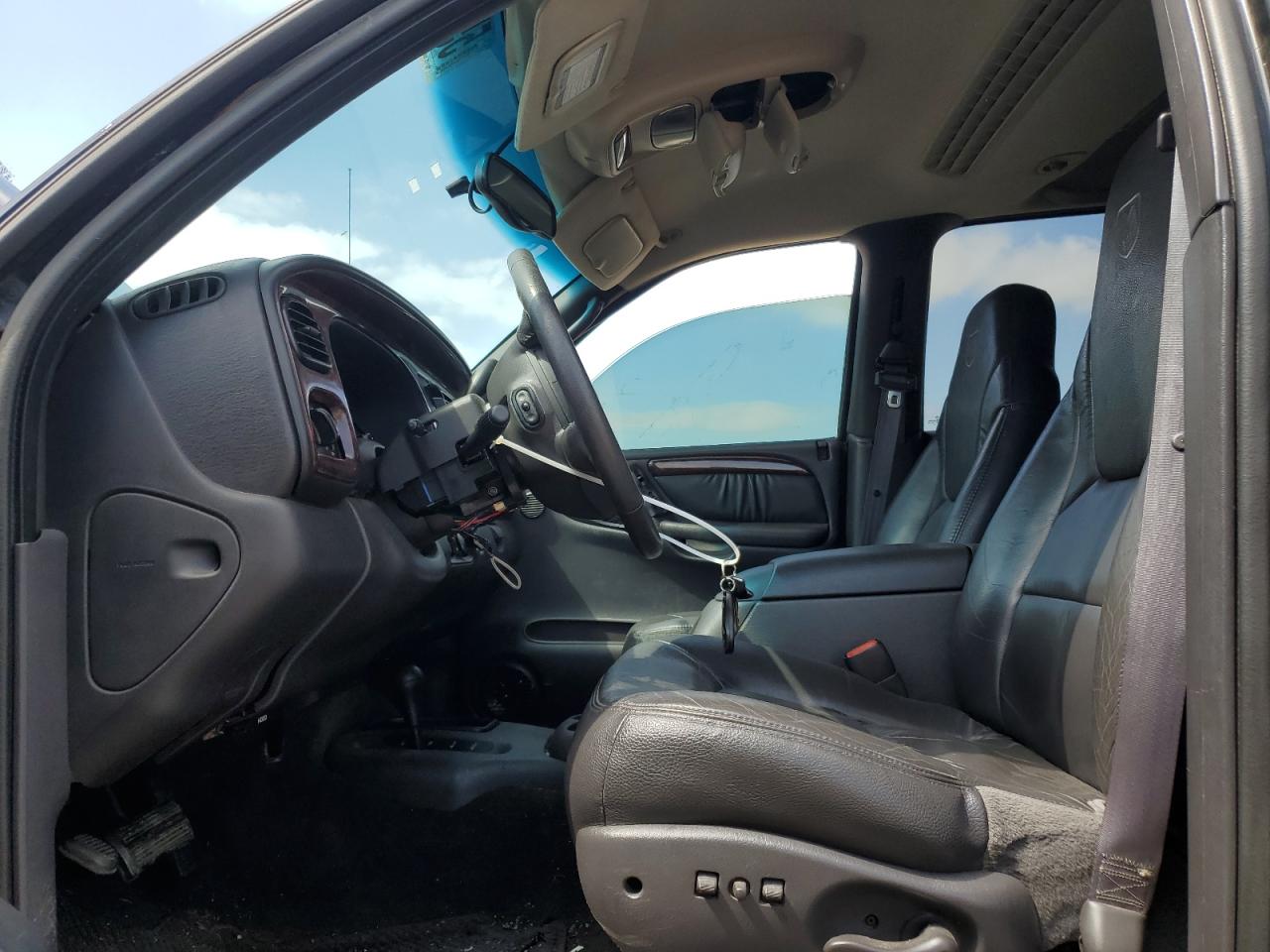 2000 Dodge Durango VIN: 1B4HS28N2YF168401 Lot: 55140235