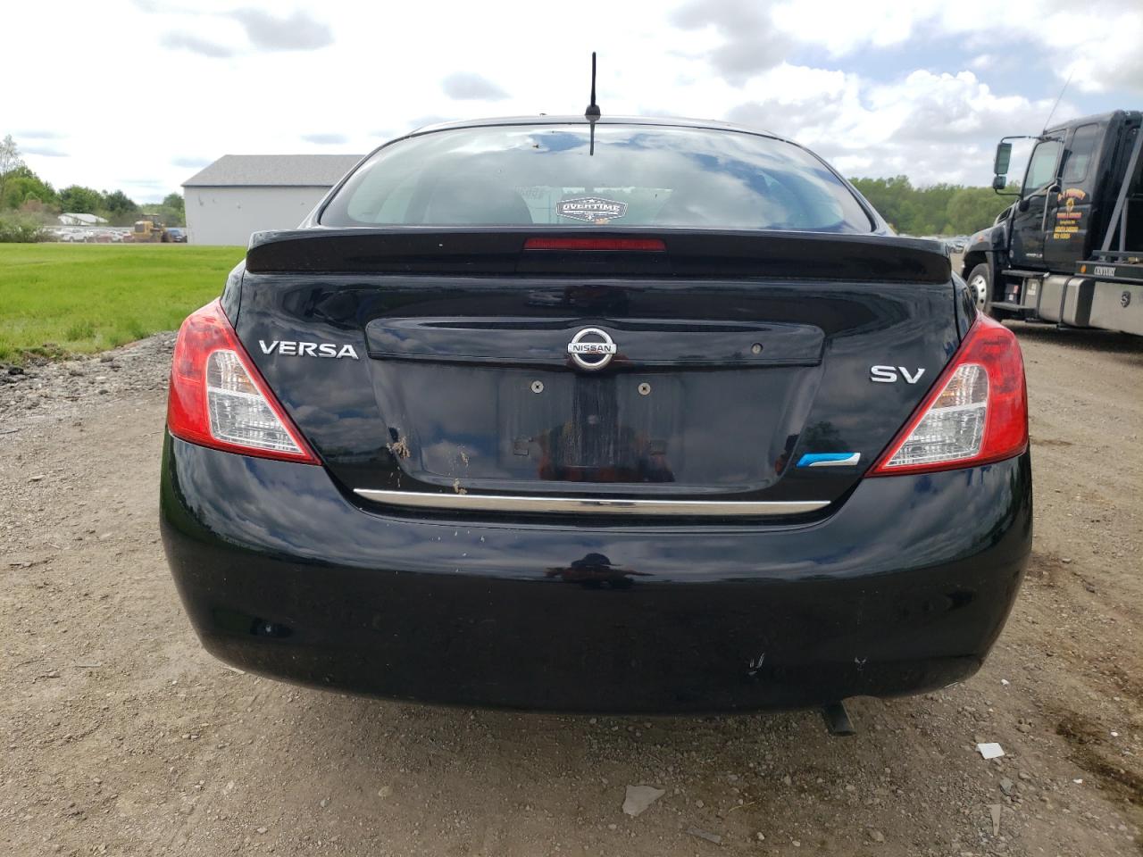 2014 Nissan Versa S VIN: 3N1CN7AP7EL837652 Lot: 56305665