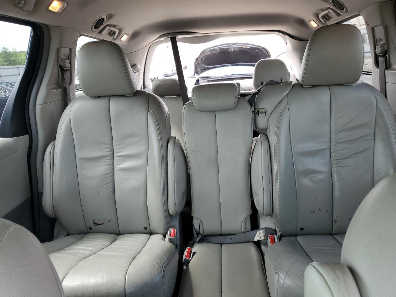 2011 Toyota Sienna Xle VIN: 5TDYK3DC1BS087197 Lot: 56860295