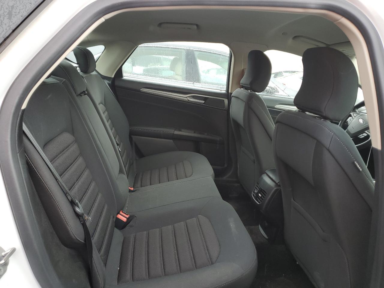 2019 Ford Fusion Se VIN: 3FA6P0LU7KR184057 Lot: 54042915