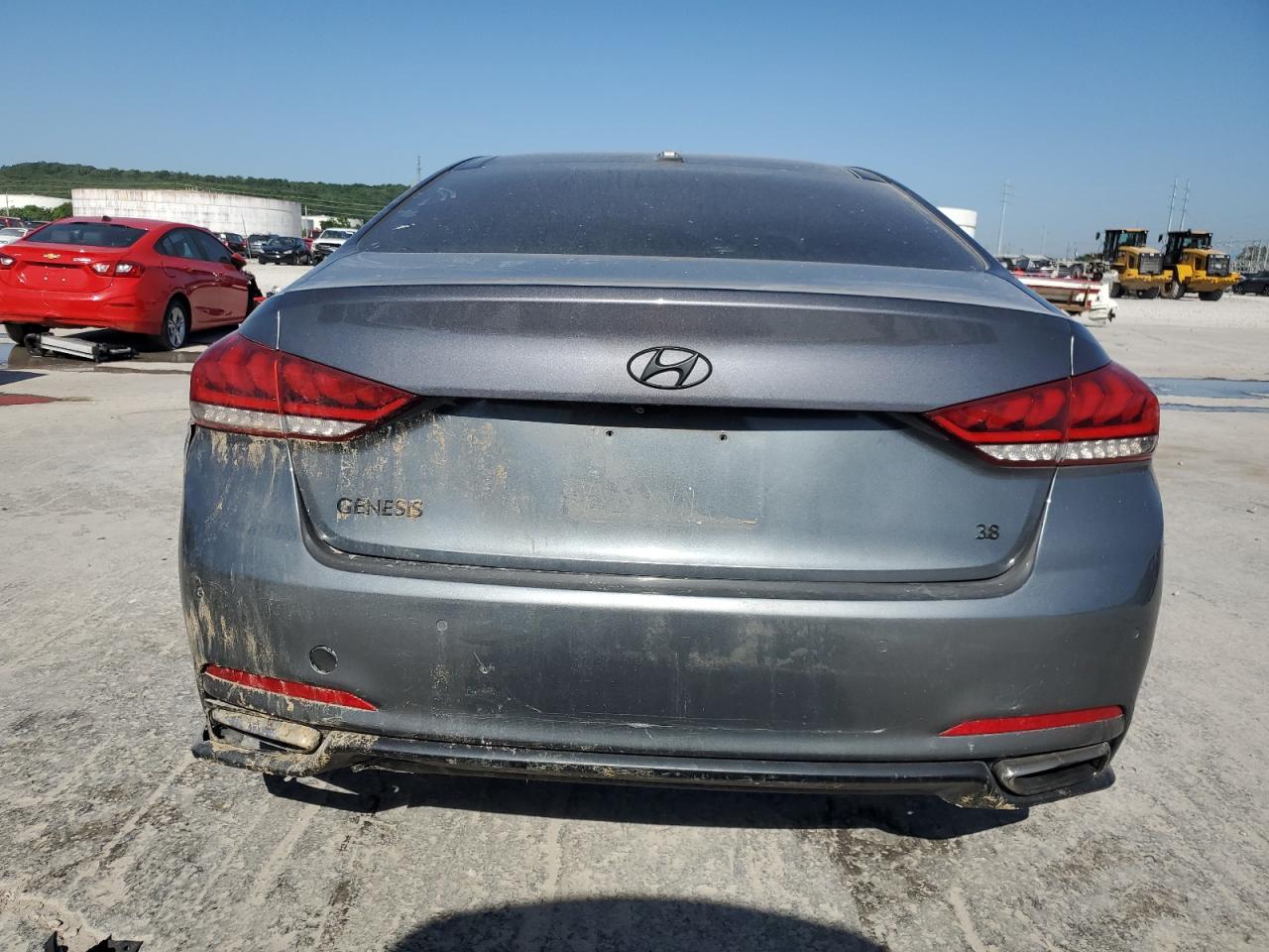 2015 Hyundai Genesis 3.8L VIN: KMHGN4JE3FU025053 Lot: 56745575