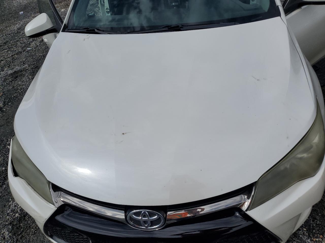 2015 Toyota Camry Le VIN: 4T1BF1FK3FU077268 Lot: 59143735