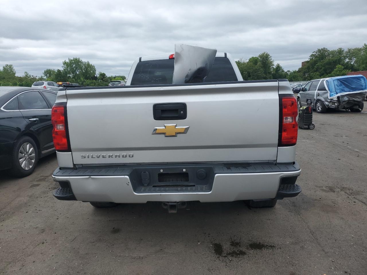 2017 Chevrolet Silverado K1500 Custom VIN: 1GCVKPEC4HZ336950 Lot: 58189385