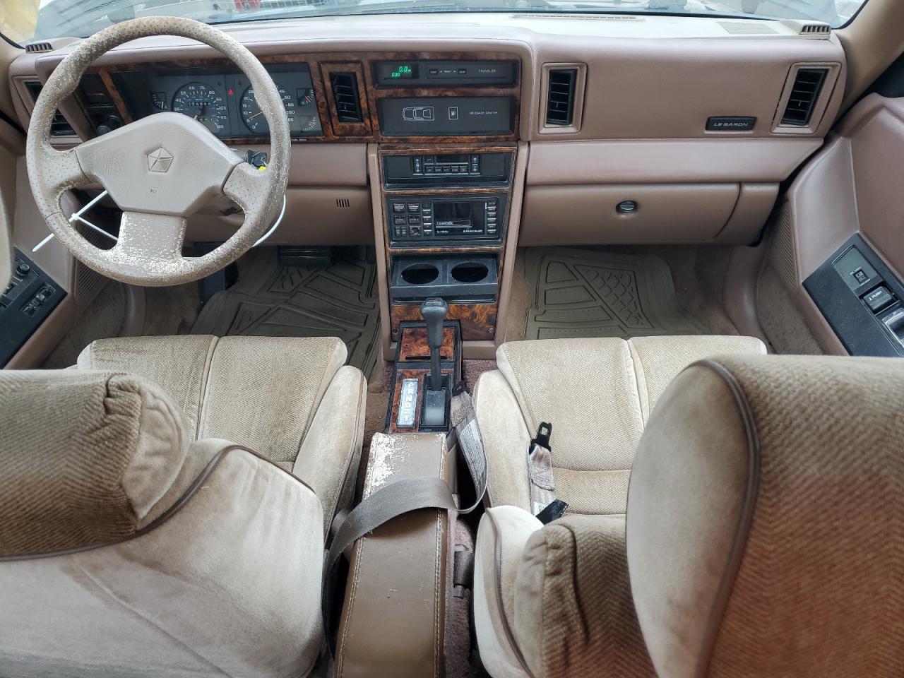 1988 Chrysler Lebaron VIN: 1C3CJ41E1JG311333 Lot: 52951235