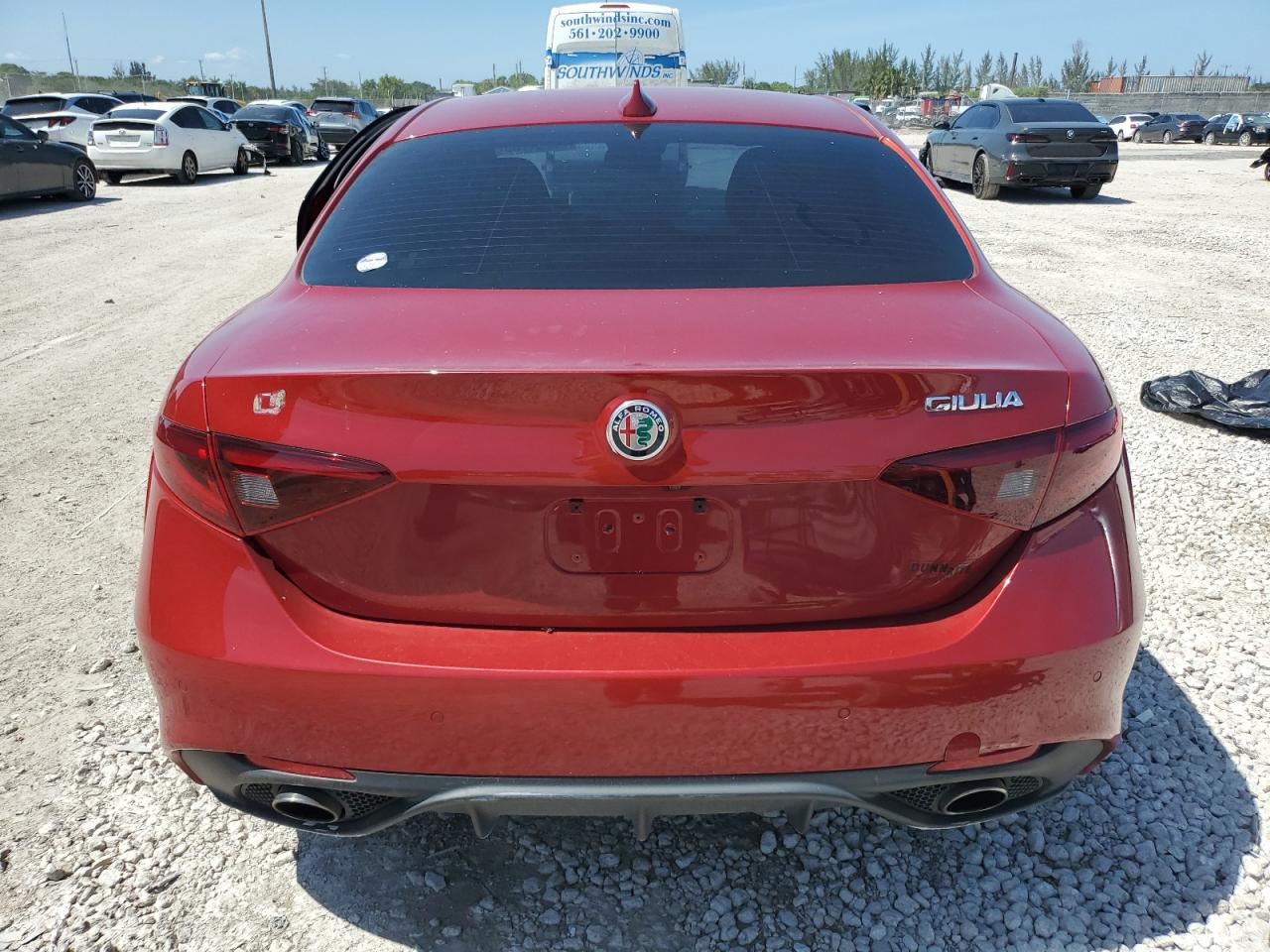2018 Alfa Romeo Giulia Ti VIN: ZARFAECN1J7567599 Lot: 56204755