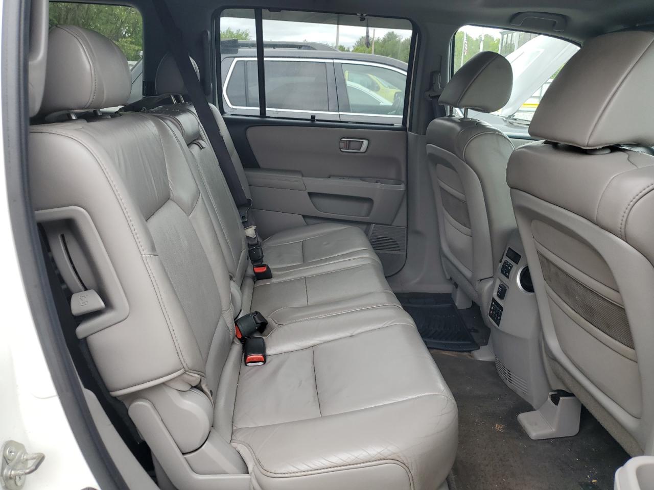 2011 Honda Pilot Touring VIN: 5FNYF4H96BB069081 Lot: 57438885