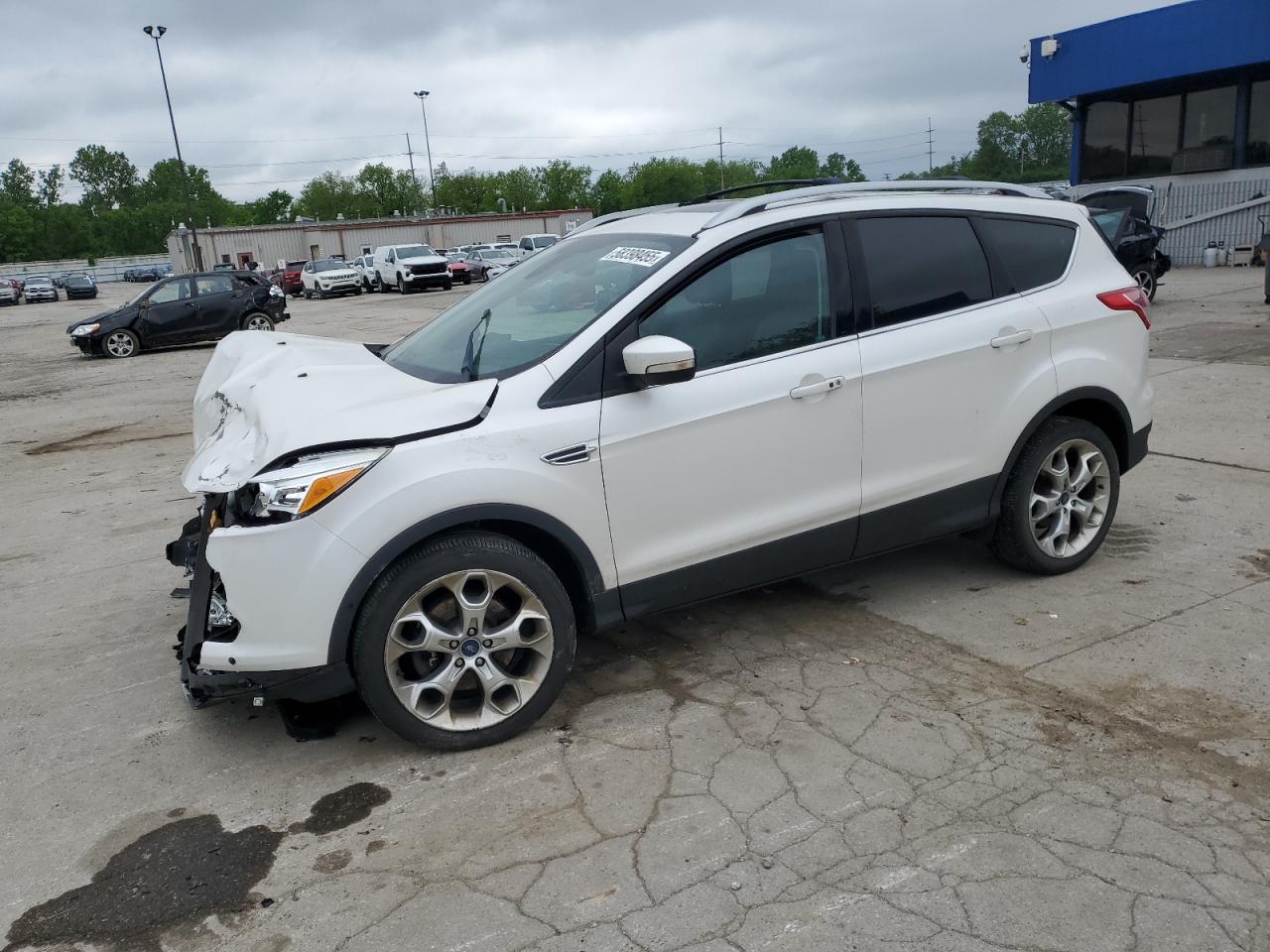 2013 Ford Escape Titanium იყიდება Fort Wayne-ში, IN - Front End