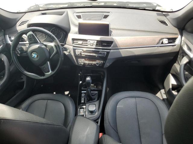  BMW X1 2016 Серебристый