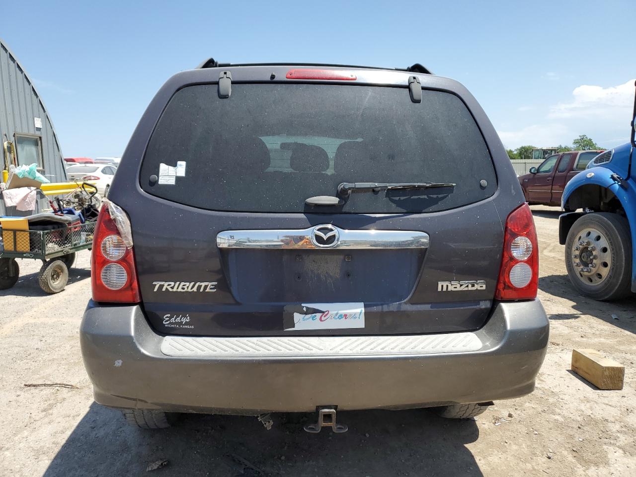 2005 Mazda Tribute S VIN: 4F2CZ04185KM28156 Lot: 57914645