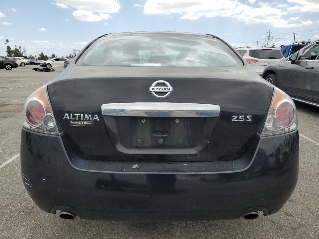 2011 Nissan Altima Base VIN: 1N4AL2AP4BN402702 Lot: 56385905