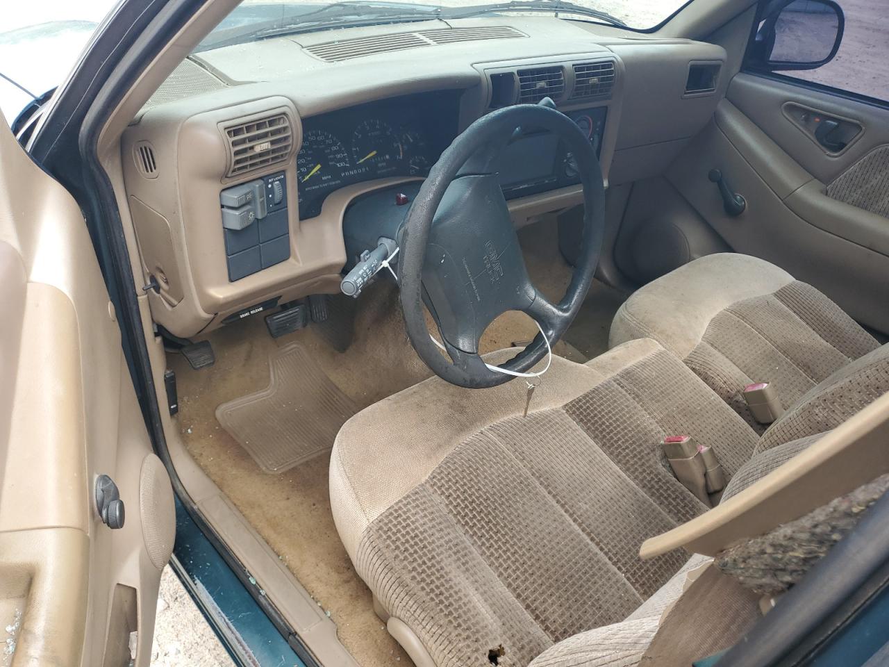 1996 GMC Sonoma VIN: 1GTCS1442TK509493 Lot: 57293575