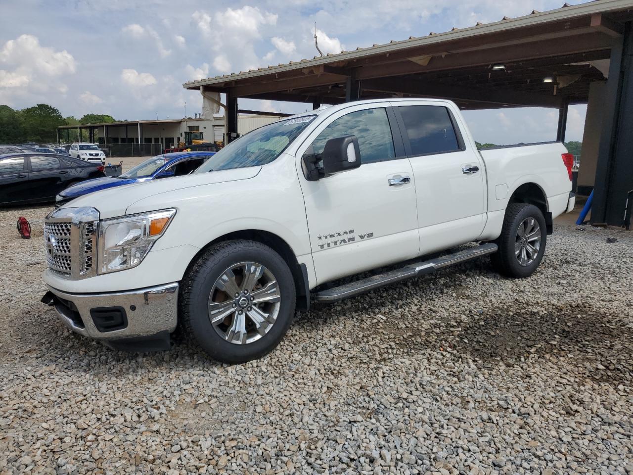 2018 Nissan Titan Sv იყიდება Tanner-ში, AL - Front End