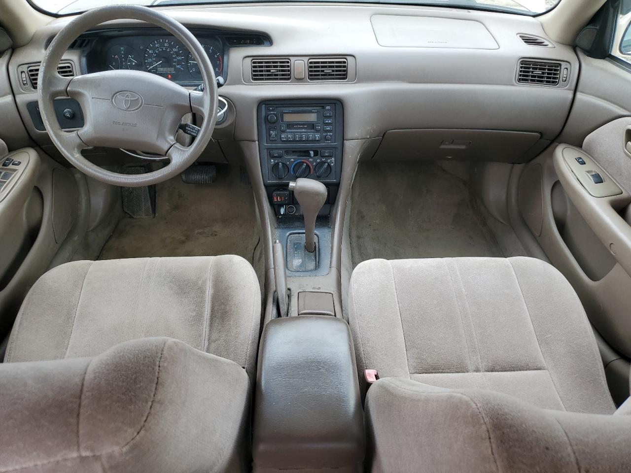 1999 Toyota Camry Ce VIN: 4T1BG22K5XU899273 Lot: 55764255