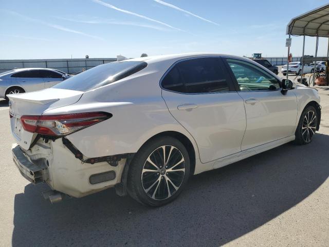  TOYOTA CAMRY 2019 Белый