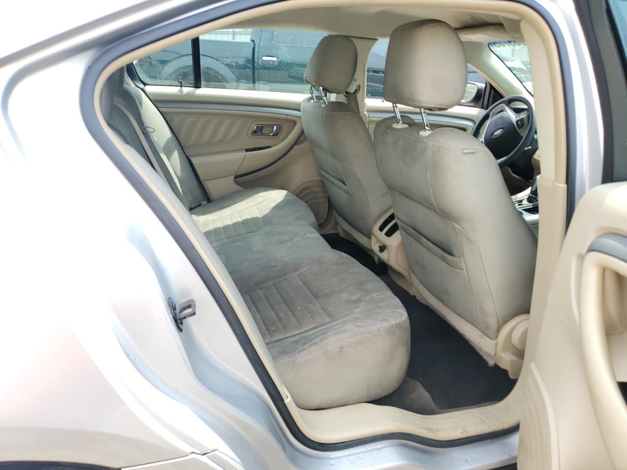 2015 Ford Taurus Se VIN: 1FAHP2D88FG126137 Lot: 57085785