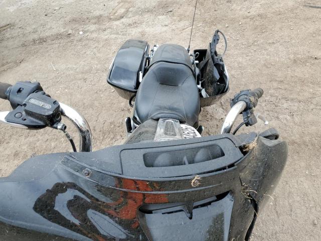  HARLEY-DAVIDSON FL 2022 Черный