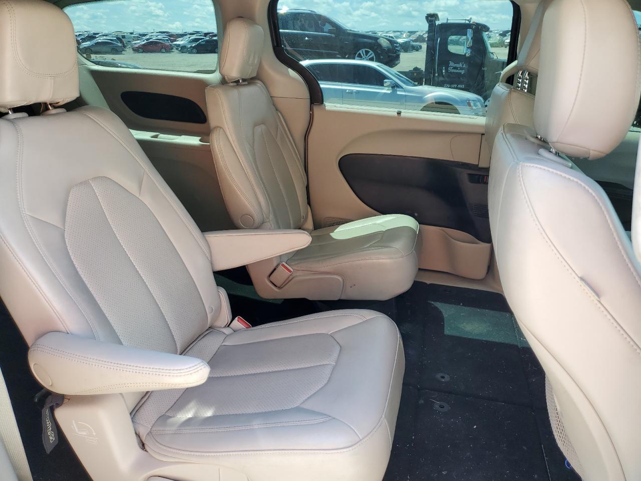 2021 Chrysler Voyager Lxi VIN: 2C4RC1DG1MR558236 Lot: 55962325